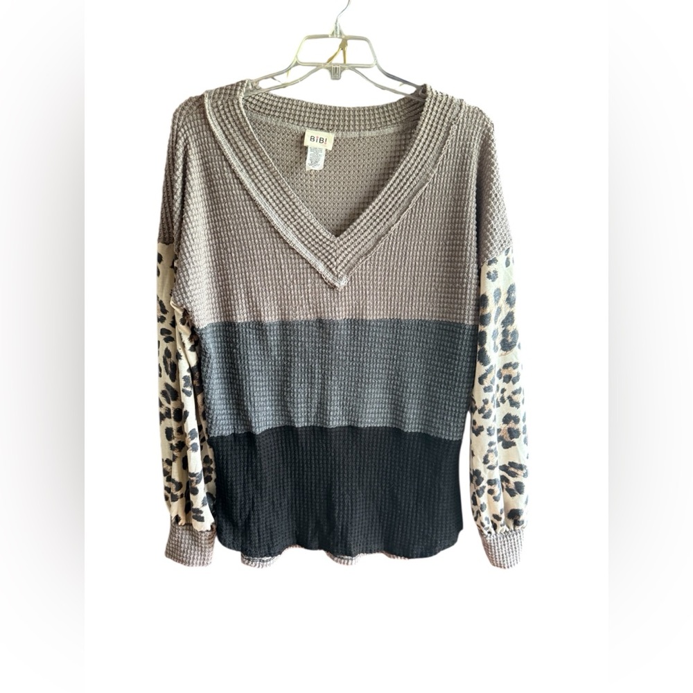 BiBi Gray and Black Colorblock Sweater with Leopard Sleeves